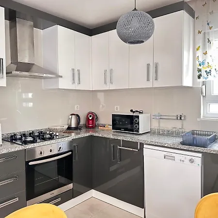 Aether Flats No7,old Town, Beach, Central, Netflix Apartment *